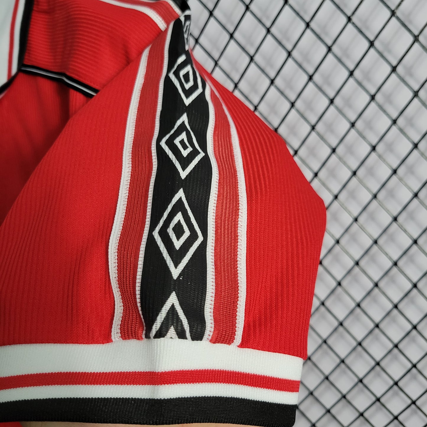 Manchester United Umbro 98/99 Retro Stadium Kit